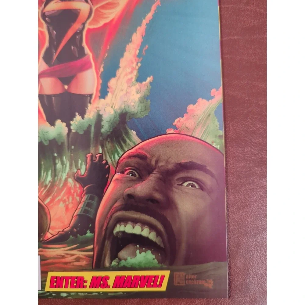New Avengers #17 1:50 JTC Variant 2011 Ms. Marvel Joins Team‎ Enter the Phoenix